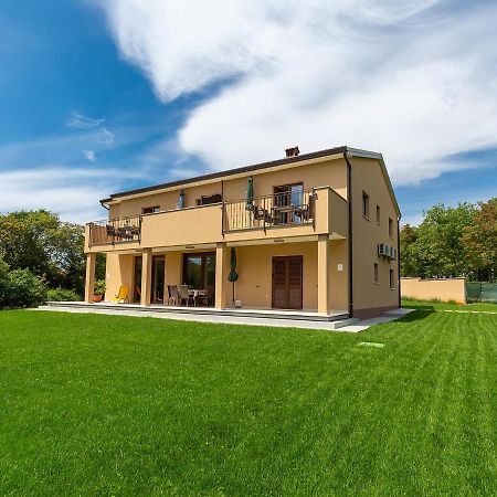 Villa Gioia Apartment With Terrace 波雷奇 外观 照片
