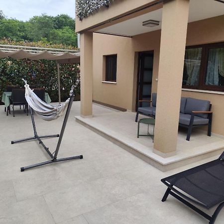 Villa Gioia Apartment With Terrace 波雷奇 外观 照片
