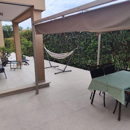 Villa Gioia Apartment With Terrace 波雷奇 外观 照片